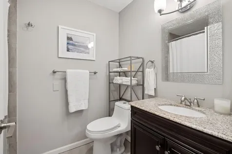 6085 Lincoln Drive Edina MN 55436