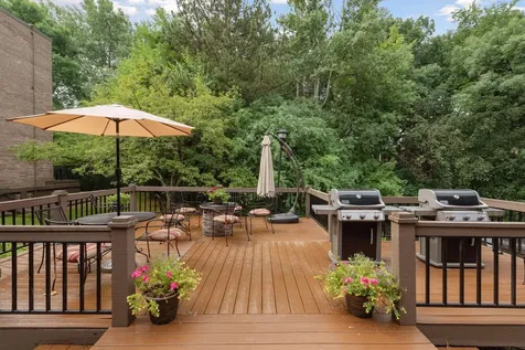 6085 Lincoln Drive Edina MN 55436