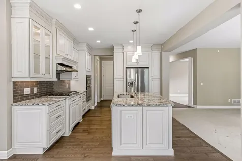 6 Cunningham Road North Oaks MN 55127
