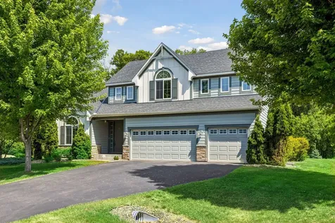 6 Cunningham Road North Oaks MN 55127