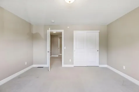 6 Cunningham Road North Oaks MN 55127
