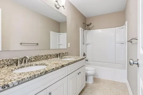 6 Cunningham Road North Oaks MN 55127