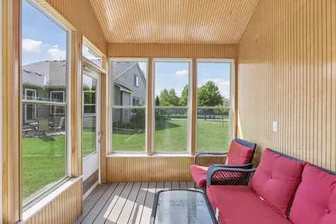 6 Cunningham Road North Oaks MN 55127