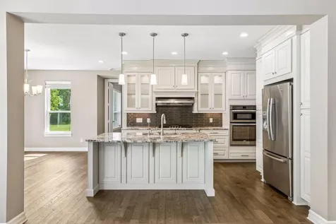 6 Cunningham Road North Oaks MN 55127