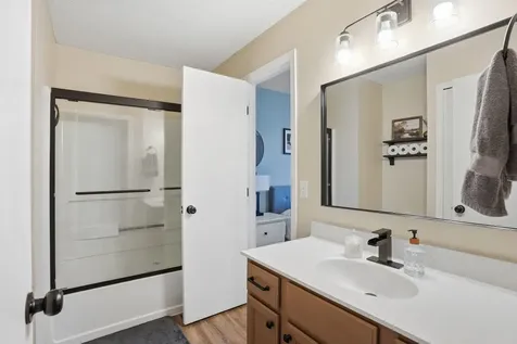 13229 Bush Lane Eden Prairie MN 55347