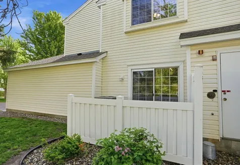 13229 Bush Lane Eden Prairie MN 55347