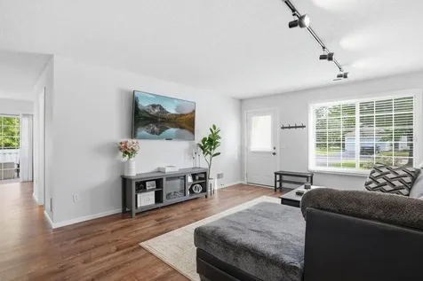 13229 Bush Lane Eden Prairie MN 55347