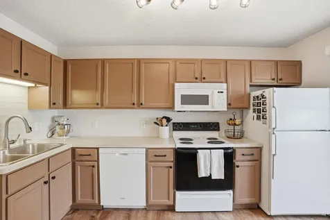 13229 Bush Lane Eden Prairie MN 55347