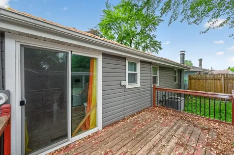 6607 46th Place N Crystal MN 55428