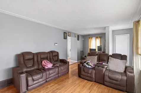 6607 46th Place N Crystal MN 55428