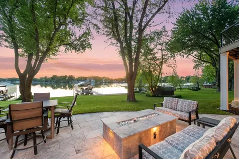 511 N Shore Drive Waverly MN 55390