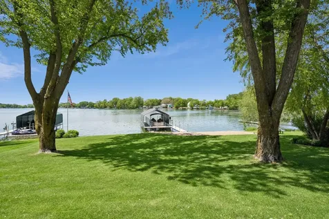 511 N Shore Drive Waverly MN 55390