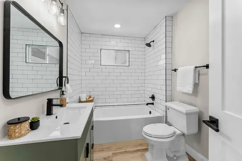 2320 Humboldt Avenue S Minneapolis MN 55405