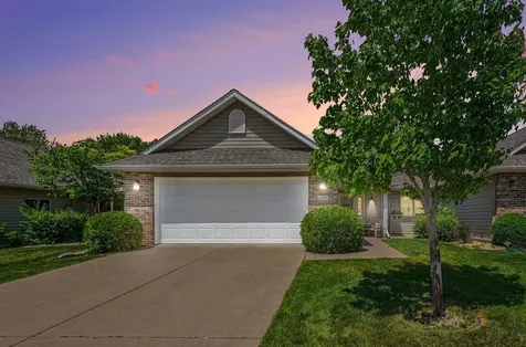608 Cherrywood Court Red Wing MN 55066
