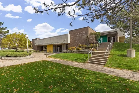 6 Mission Lane Bloomington MN 55420