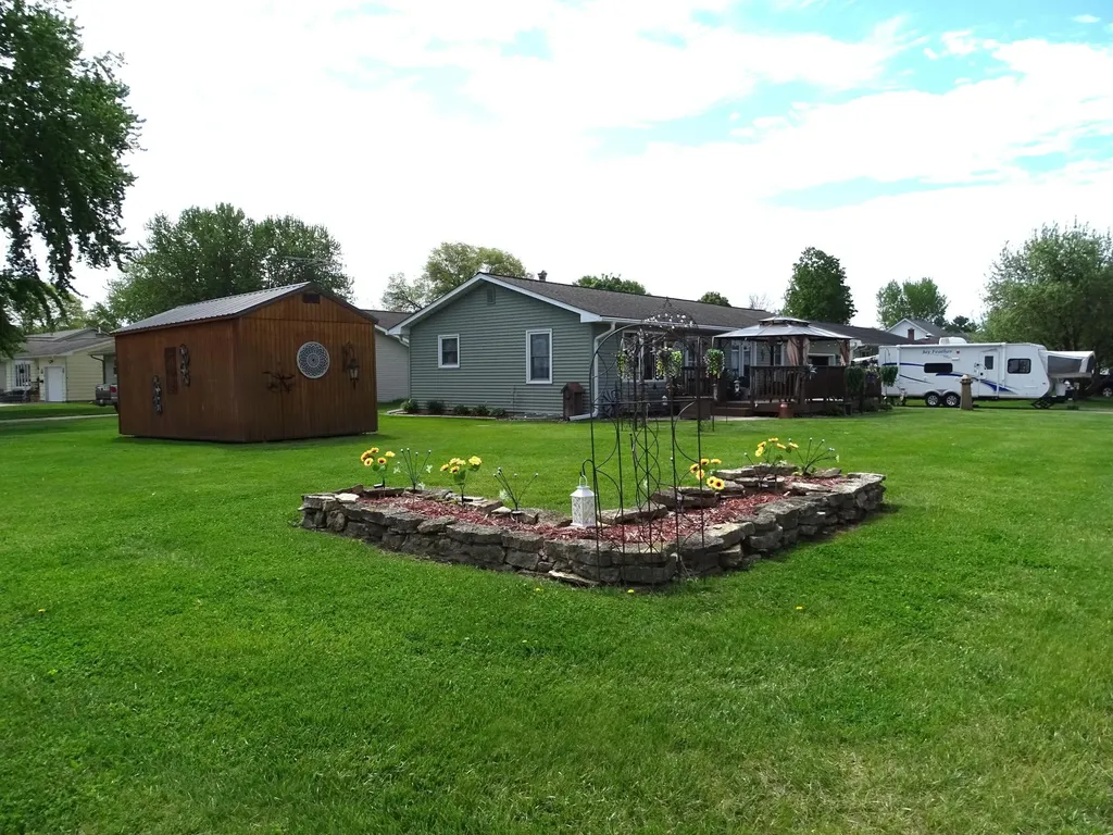 260 N Harrison Street Mondovi WI 54755