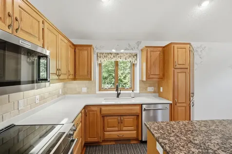 1887 Magnolia Lane N Plymouth MN 55441