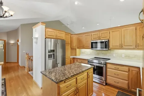 1887 Magnolia Lane N Plymouth MN 55441