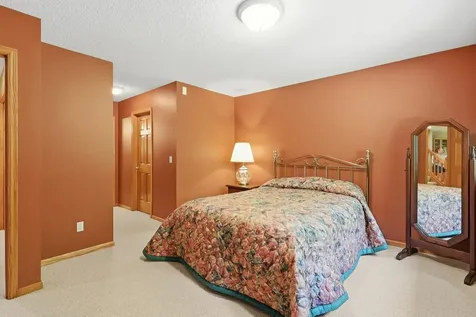 1887 Magnolia Lane N Plymouth MN 55441
