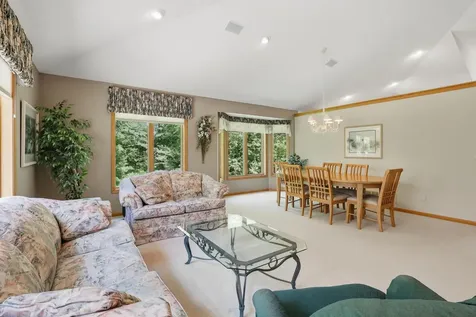 1887 Magnolia Lane N Plymouth MN 55441