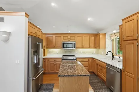 1887 Magnolia Lane N Plymouth MN 55441