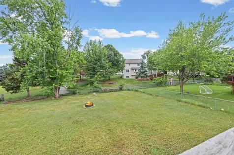 1346 Cope Avenue E Maplewood MN 55109
