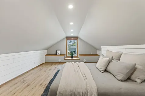 2084 4th Street White Bear Lake MN 55110