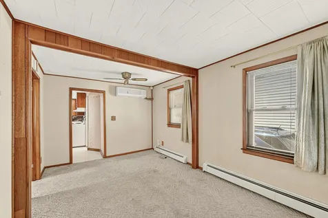212 10 1/2 Street SE Rochester MN 55904