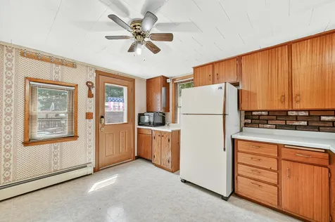212 10 1/2 Street SE Rochester MN 55904