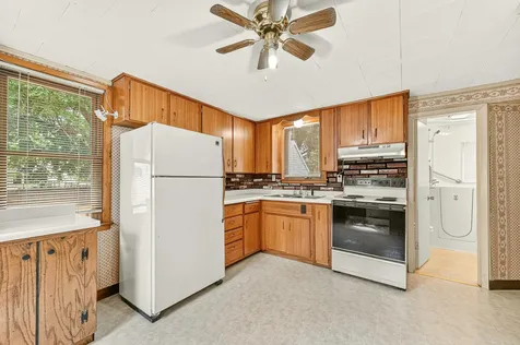212 10 1/2 Street SE Rochester MN 55904