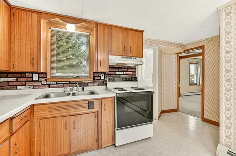 212 10 1/2 Street SE Rochester MN 55904