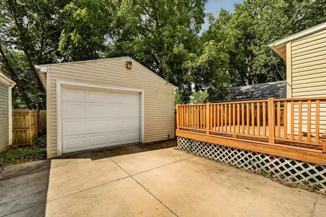 212 10 1/2 Street SE Rochester MN 55904