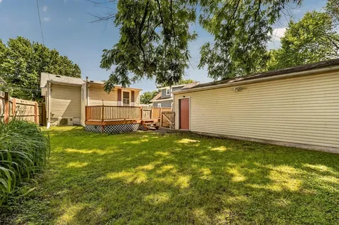212 10 1/2 Street SE Rochester MN 55904