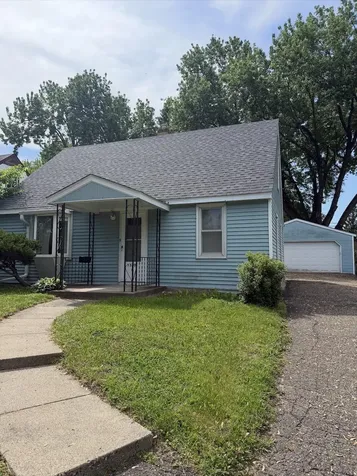 1232 Skillman Avenue W Roseville MN 55113