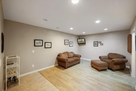 7101 91st Trail N Brooklyn Park MN 55445