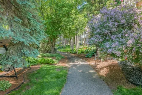 2602 Rivers Bluff Lane Anoka MN 55303