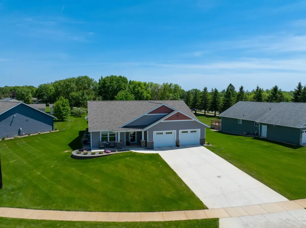 614 Dewberry Lane Alexandria MN 56308