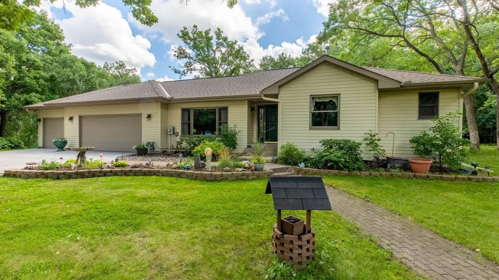 26275 136th Street NW Zimmerman MN 55398