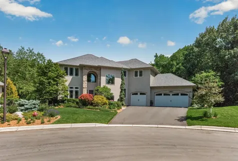 381 Del Rio Drive Chanhassen MN 55317