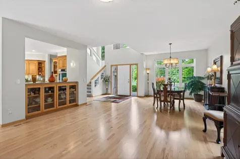 381 Del Rio Drive Chanhassen MN 55317