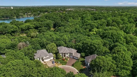 381 Del Rio Drive Chanhassen MN 55317