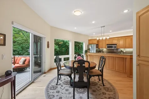 381 Del Rio Drive Chanhassen MN 55317