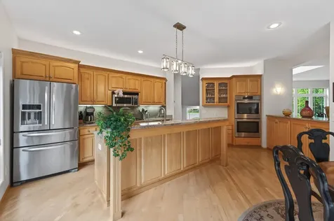 381 Del Rio Drive Chanhassen MN 55317