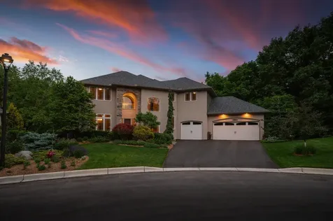 381 Del Rio Drive Chanhassen MN 55317