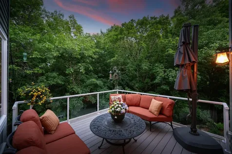 381 Del Rio Drive Chanhassen MN 55317