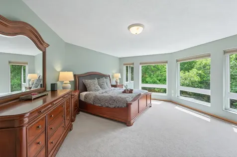 381 Del Rio Drive Chanhassen MN 55317