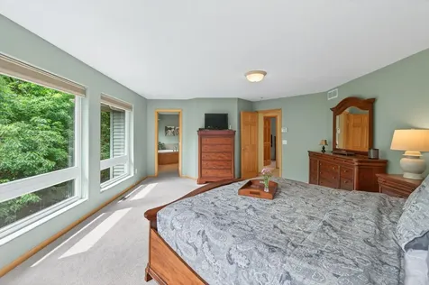 381 Del Rio Drive Chanhassen MN 55317