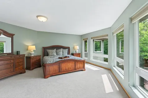 381 Del Rio Drive Chanhassen MN 55317