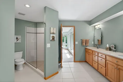 381 Del Rio Drive Chanhassen MN 55317