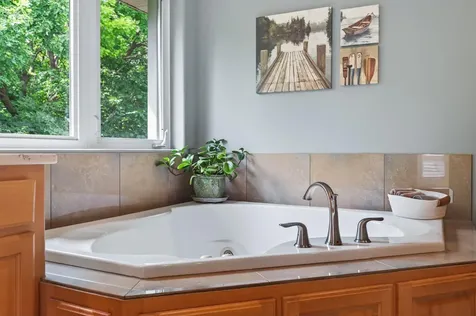 381 Del Rio Drive Chanhassen MN 55317